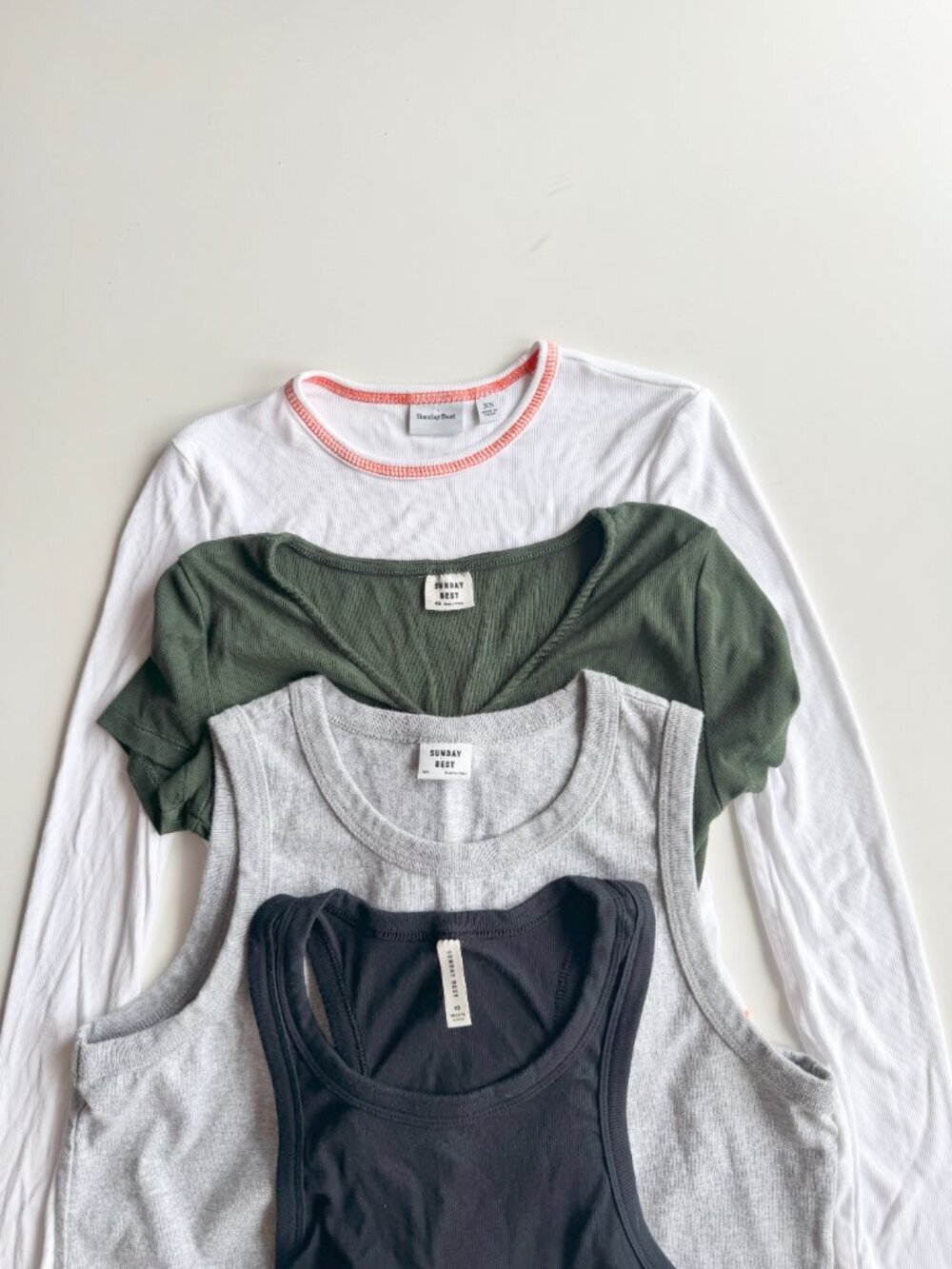 Lot of 4 Aritzia SUNDAY BEST Size XS T-Shirts & Tank Tops